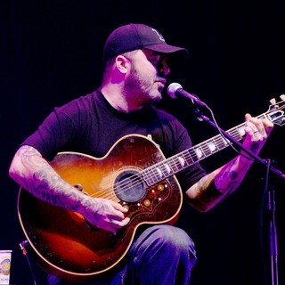 Staind Perform at Hard Rock Live