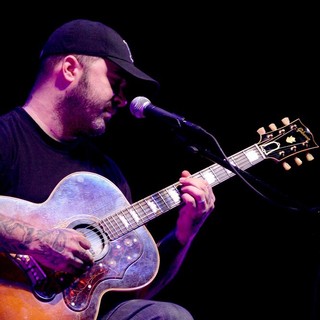 Staind Perform at Hard Rock Live