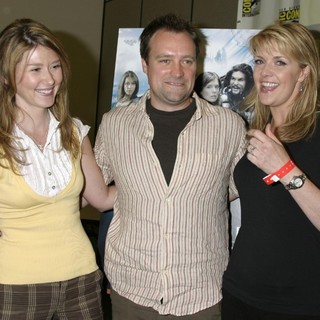 Amanda Tapping in ComicCon Convention 2007 - staite-hewlett-tapping-comiccon-convention-2007-01