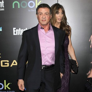 Sylvester Stallone, Jennifer Flavin in Los Angeles Premiere of The Hunger Games - Arrivals