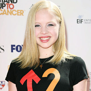 2010 Stand Up To Cancer - Arrivals