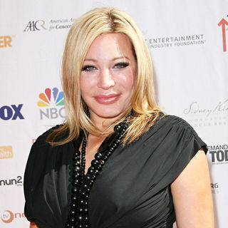Taylor Dayne in 2010 Stand Up To Cancer - Arrivals - standup2cancer_015_wenn5539853