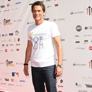 Rob Lowe in 2010 Stand Up To Cancer - Arrivals