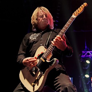 Rick Parfitt, Status Quo in Status Quo Performing