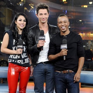 Cassie Steele Appears on MuchMusic's New.Music.Live to Promote TV series The L.A. Complex