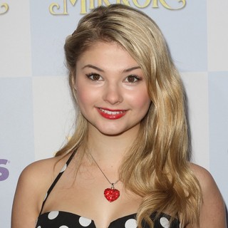 Stefanie Scott in Relativity Media Presents The Los Angeles Premiere of Mirror Mirror - Arrivals