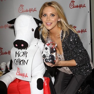 Stephanie Pratt in 102.7 KIIS FM's Jingle Ball 2011 - Gifting Lounge