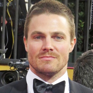 Stephen Amell in 70th Annual Golden Globe Awards - Arrivals