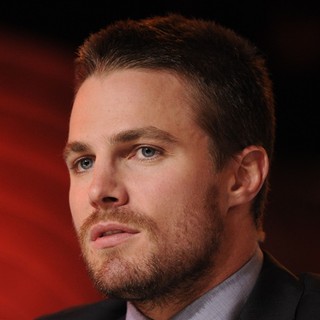 Stephen Amell in CTV Upfront 2012 Press Conference