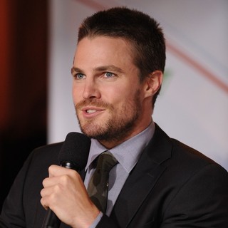 Stephen Amell in CTV Upfront 2012 Press Conference