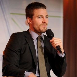 Stephen Amell in CTV Upfront 2012 Press Conference