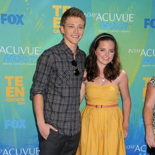 Sterling Knight in 2011 Teen Choice Awards - sterling-knight-2011-teen-choice-awards-01