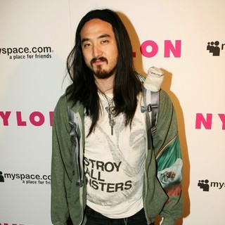 Steve Aoki in Nylon Magazine and MySpace International Music Issue Concert - steve-aoki-international-music-issue-concert-02
