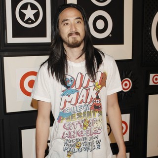 Steve Aoki Arrives at The Target and Converse One Star Collection Movie Awards After Party