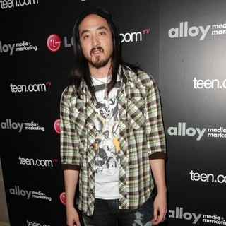 Steve Aoki in Teen.com and LG Introduce The Haute and Bothered Launch Party - steve-aoki-the-haute-and-bothered-launch-party-01