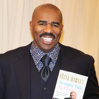 Steve Harvey in Steve Harvey Signs Copies of His New Book Straight Talk, No Chaser