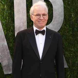 Steve Martin in 2012 Vanity Fair Oscar Party - Arrivals - steve-martin-2012-vanity-fair-oscar-party-02