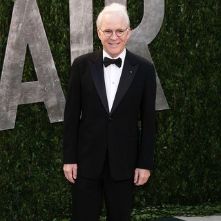 Steve Martin in 2012 Vanity Fair Oscar Party - Arrivals - steve-martin-2012-vanity-fair-oscar-party-03
