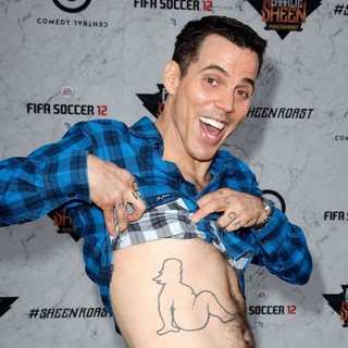 Steve-O in Comedy Central Roast of Charlie Sheen - Arrivals