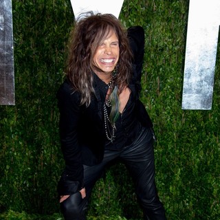 Steven Tyler in 2013 Vanity Fair Oscar Party - Arrivals - steven-tyler-2013-vanity-fair-oscar-party-04