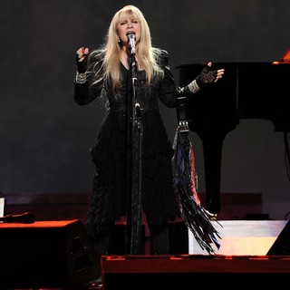 Stevie Nicks in Stevie Nicks Performing Live in Concert