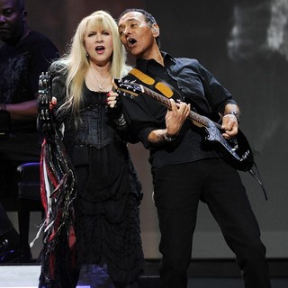 Stevie Nicks in Stevie Nicks Performing Live in Concert