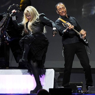 Stevie Nicks in Stevie Nicks Performing Live in Concert