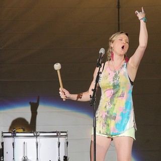 Jennifer Nettles, Sugarland in Sugarland Perform During The In Your Hands Tour