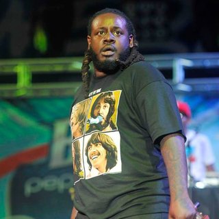 T-Pain in B96 Pepsi SummerBash 2011