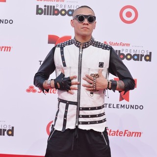 Black Eyed Peas in 2013 Billboard Latin Music Awards - Arrivals - taboo-2013-billboard-latin-music-awards-01