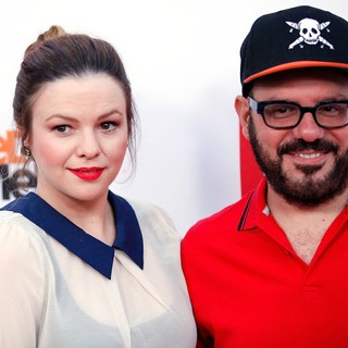Amber Tamblyn in Netflix's Los Angeles Premiere of Season 4 of Arrested Development - tamblyn-cross-premiere-arrested-development-season-4-01