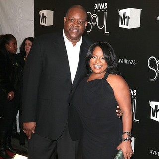 Jeff Tarpley, Sherri Shepherd in The VH1 Divas Celebrates Soul - Arrivals