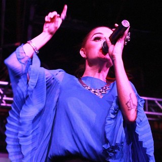 Taryn Manning in Labor Day Weekend Celebration