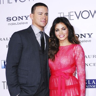Channing Tatum in The Vow Los Angeles Premiere - tatum-dewan-premiere-the-vow-02