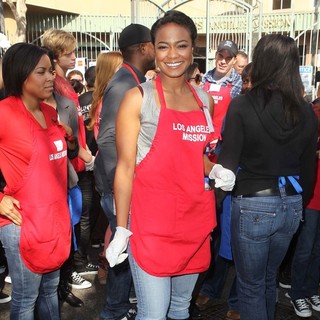 Tatyana Ali in The Los Angeles Mission's Thanksgiving for Skid Row Homeless