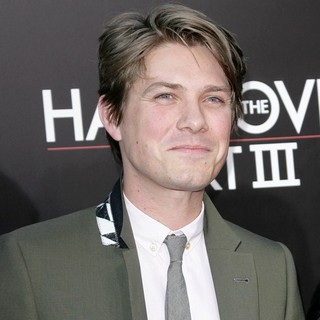 Hanson in Los Angeles Premiere of The Hangover Part III - taylor-hanson-la-premiere-of-the-hangover-part-iii-01