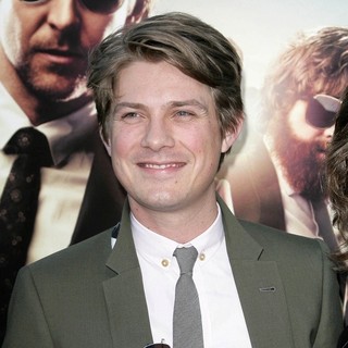Hanson in Los Angeles Premiere of The Hangover Part III - taylor-hanson-la-premiere-of-the-hangover-part-iii-02