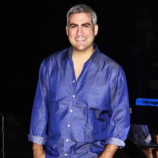 Taylor Hicks in Taylor Hicks in Concert at The Highline Ballroom - Tour Bus Shots