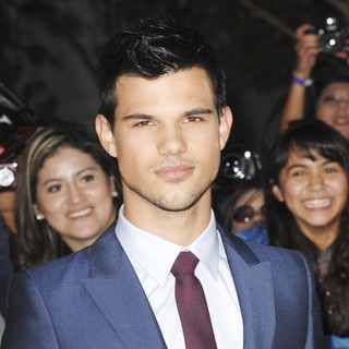 Taylor Lautner in The Twilight Saga's Breaking Dawn Part I World Premiere
