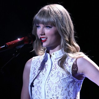 The 2013 CMA Music Festival - Day 1