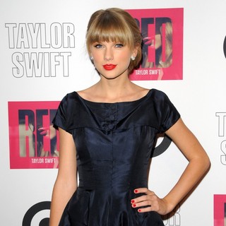 Taylor Swift in Taylor Swift and Target Red Deluxe Edition CD Release Launch Party