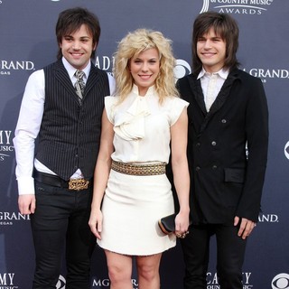 The Band Perry in The Academy of Country Music Awards 2011 - Arrivals