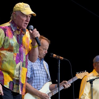 Mike Love, Al Jardine, Bruce Johnston, The Beach Boys in The Beach Boys Performing Live on Their 50th Anniversary Tour