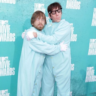 The Black Keys in 2012 MTV Movie Awards - Arrivals