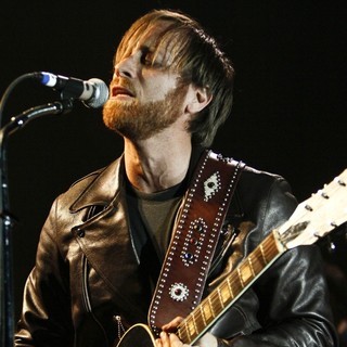 Dan Auerbach, The Black Keys in The Black Keys Performing Live