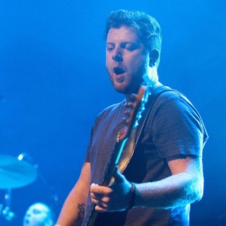 Barry Fratelli, The Fratellis in The Fratellis Performing