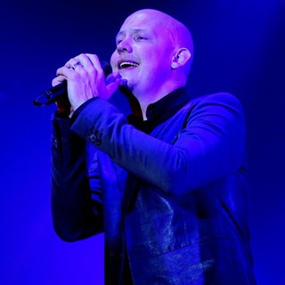 Isaac Slade, The Fray in Kelly Clarkson and The Fray Performing