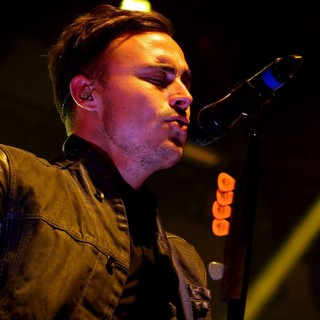 Joe King, The Fray in Kelly Clarkson and The Fray Performing