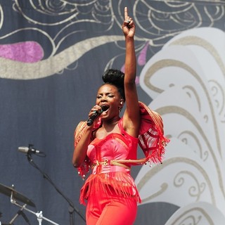 The Noisettes in V Festival - Day Two
