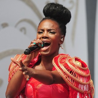The Noisettes in V Festival - Day Two